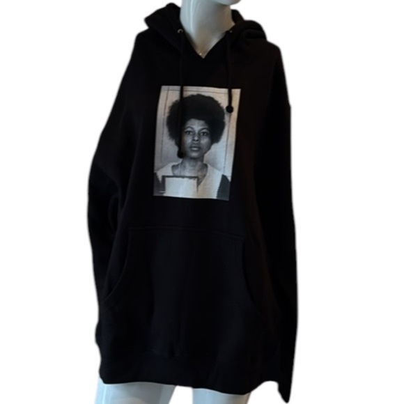 Midnight Dreamer Assata Shakur Black Graphic Pullover Hooded Sweatshirt Size M - Picture 13 of 16